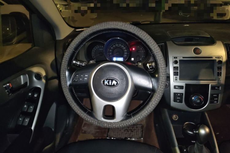 Used Kia Forte 2014 1.6L AT Premium Model Steering Wheel