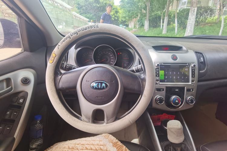 Used Kia Forte 2014 1.6L MT GL Steering Wheel