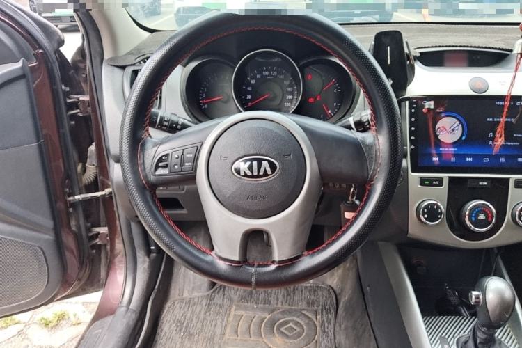 Used Kia Forte 2014 1.6L AT GL Steering Wheel