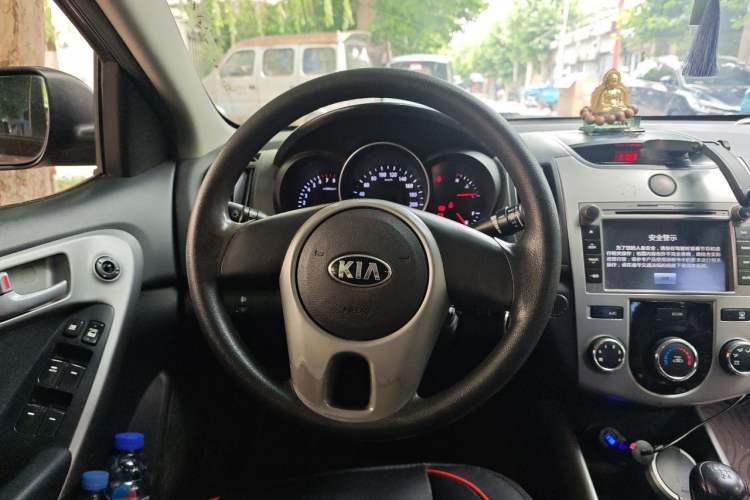 Used Kia Forte 2014 1.6L MT GL Steering Wheel