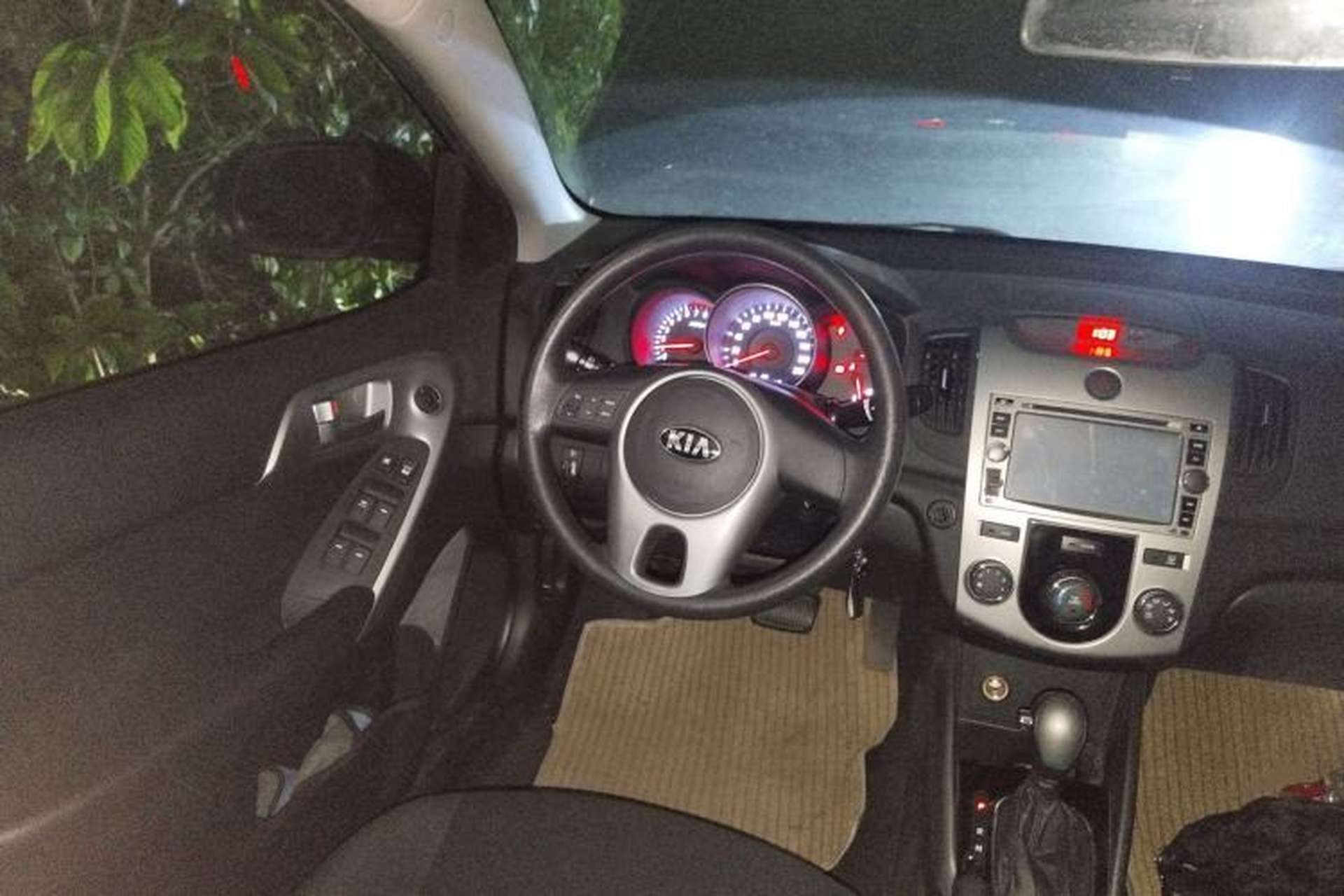 Used Kia Forte 2014 1.6L AT GL Steering Wheel