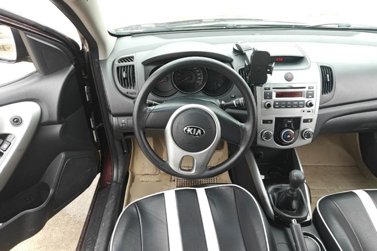 Used Kia Forte 2014 1.6L MT GLS Steering Wheel