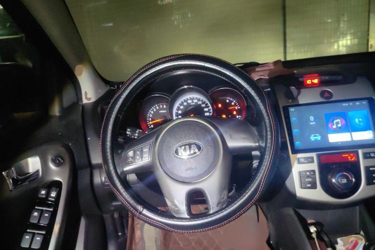 Used Kia Forte 2014 1.6L AT Premium Model Steering Wheel