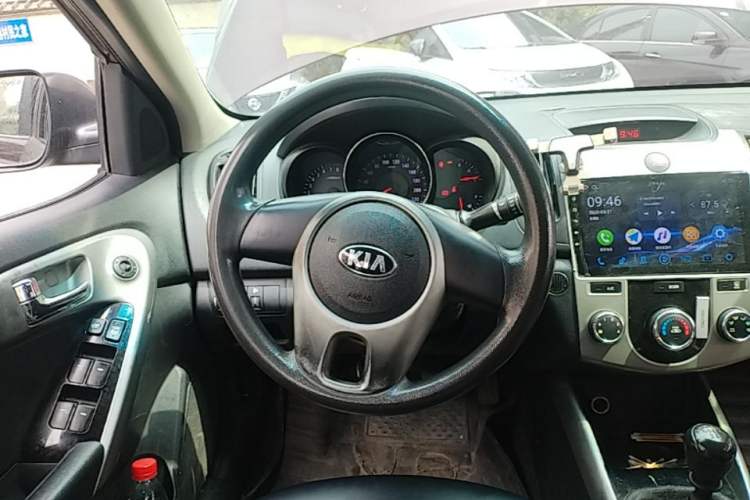 Used Kia Forte 2014 1.6L MT GLS Steering Wheel