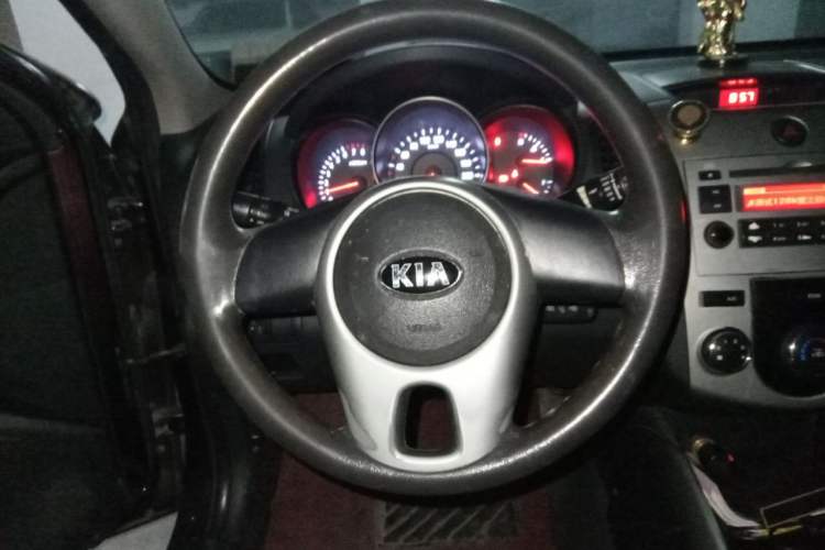 Used Kia Forte 2014 1.6L MT GL Steering Wheel