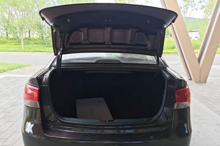 Used Kia Forte 2014 1.6L MT GL Trunk