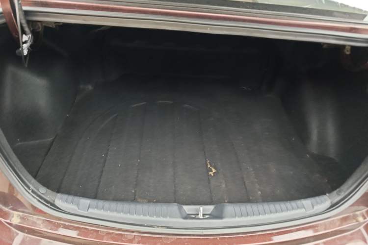 Used Kia Forte 2014 1.6L MT GL Trunk