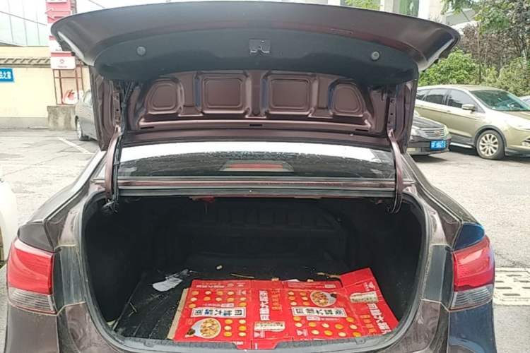 Used Kia Forte 2014 1.6L MT GLS Trunk