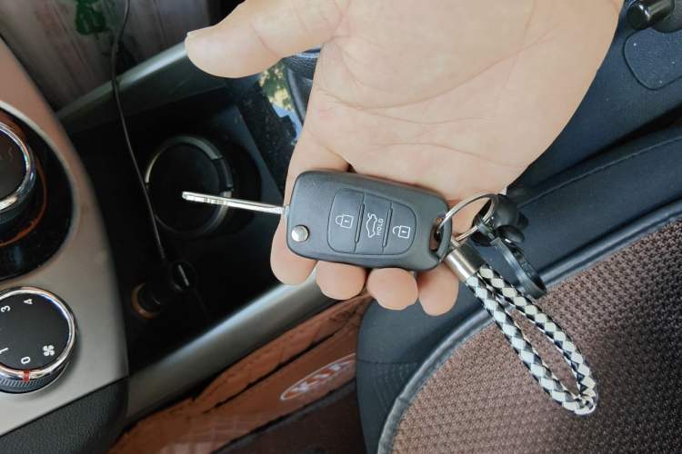 Used Kia Forte 2014 1.6L MT GL Vehicle Key