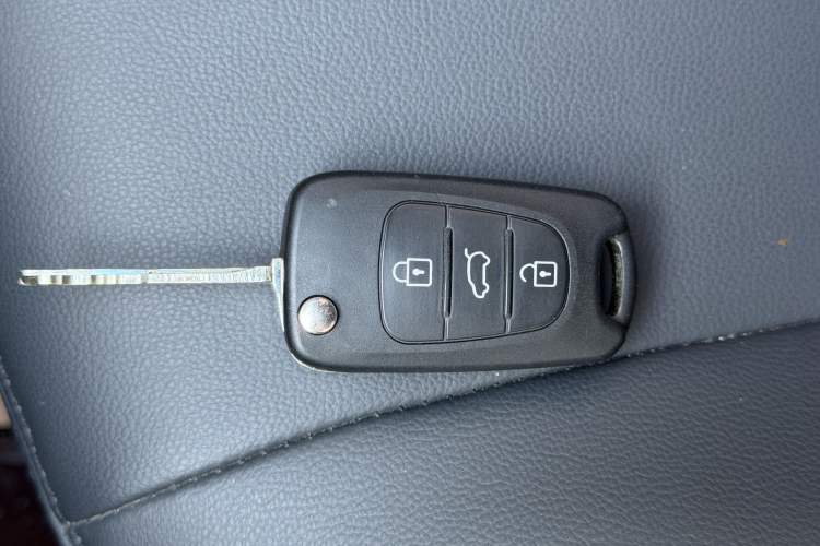 Used Kia Forte 2014 1.6L AT GL Vehicle Key