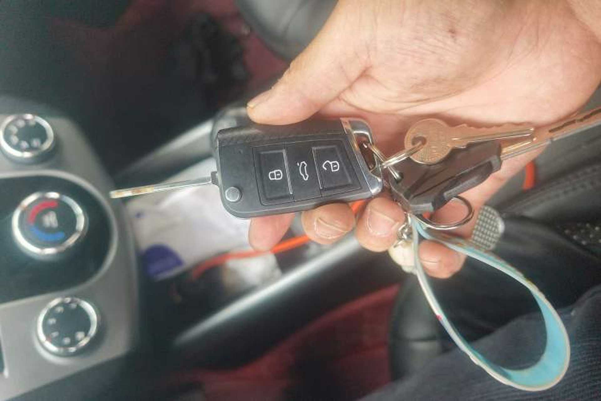 Used Kia Forte 2014 1.6L MT GL Vehicle Key