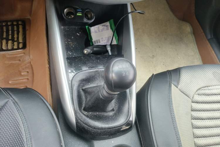 Used Kia Forte 2014 1.6L MT GL Gear Lever