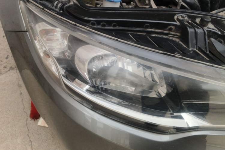 Used Kia Forte 2014 1.6L MT GL Right Front Headlight