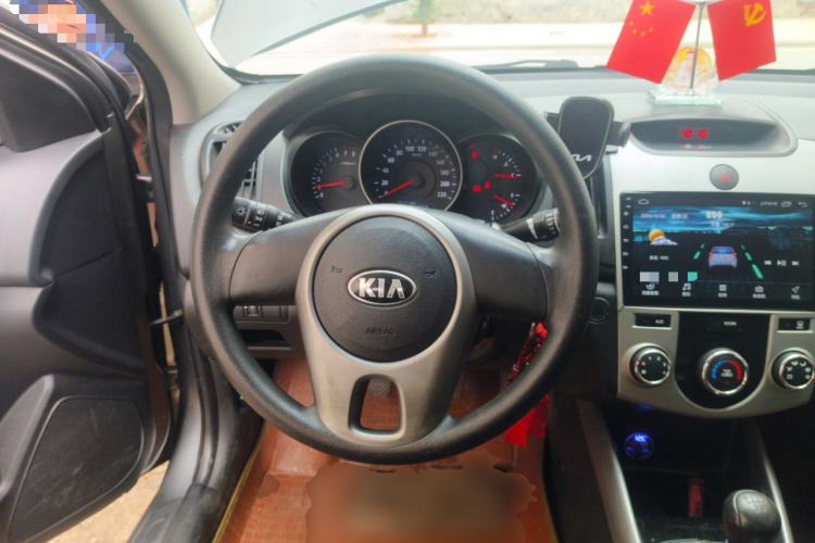 Used Kia Forte 2014 1.6L MT GL Steering Wheel
