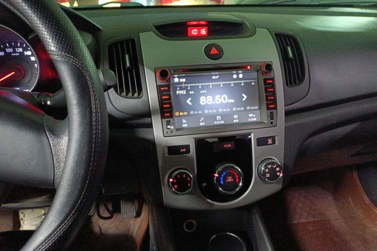 Used Kia Forte 2014 1.6L MT GL Audio And AC Panel