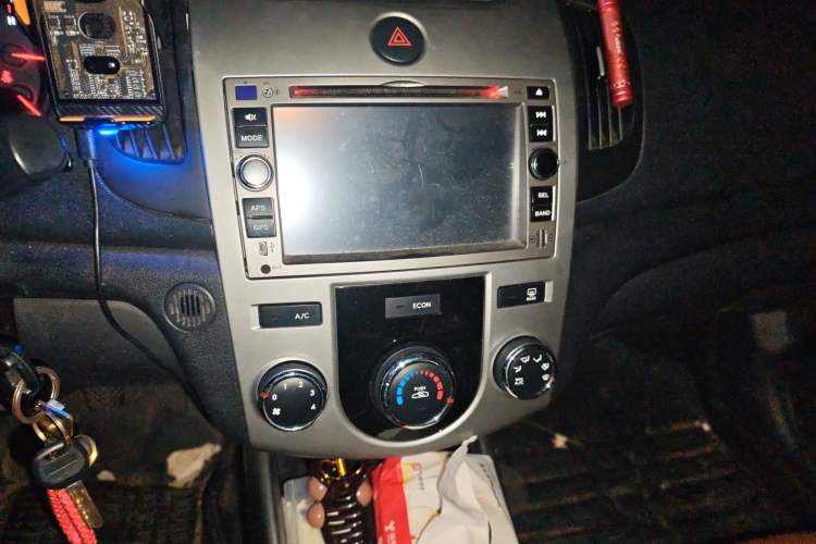 Used Kia Forte 2014 1.6L MT GL Audio And AC Panel