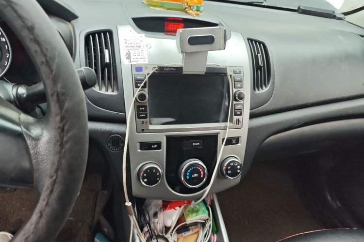 Used Kia Forte 2014 1.6L MT GL Audio And AC Panel