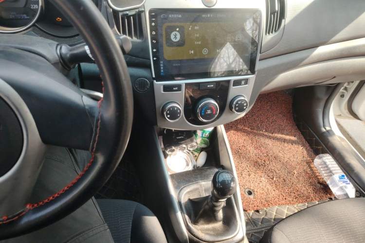 Used Kia Forte 2014 1.6L MT GL Audio And AC Panel