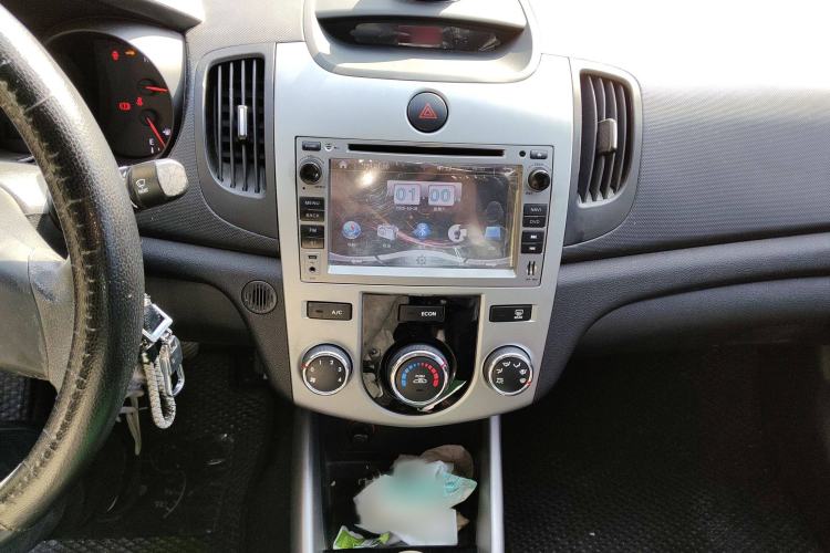 Used Kia Forte 2014 1.6L MT GL Audio And AC Panel