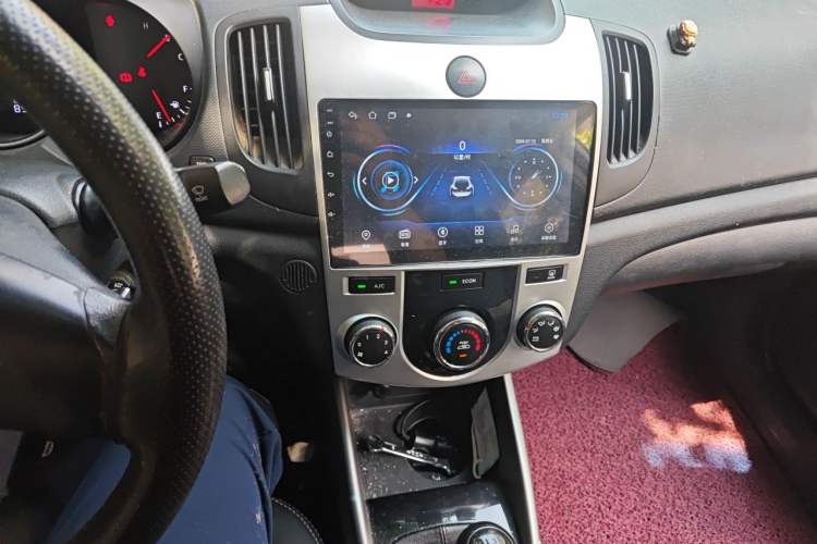 Used Kia Forte 2014 1.6L MT GL Audio And AC Panel