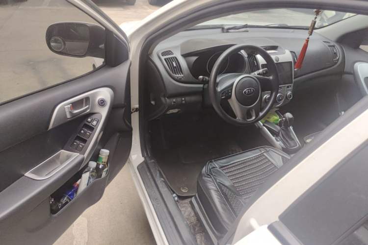 Used Kia Forte 2014 1.6L AT GL Driver Seat