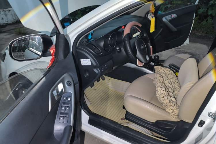 Used Kia Forte 2014 1.6L MT GL Driver Seat