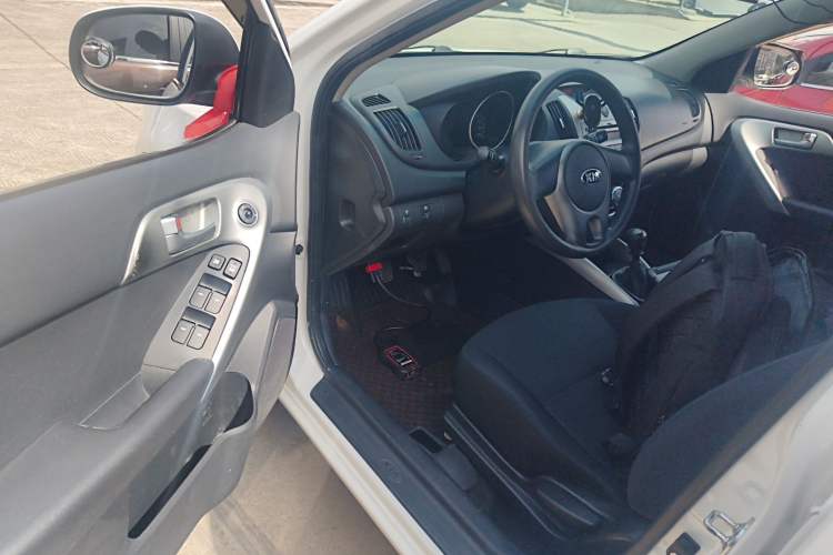 Used Kia Forte 2014 1.6L MT GL Driver Seat