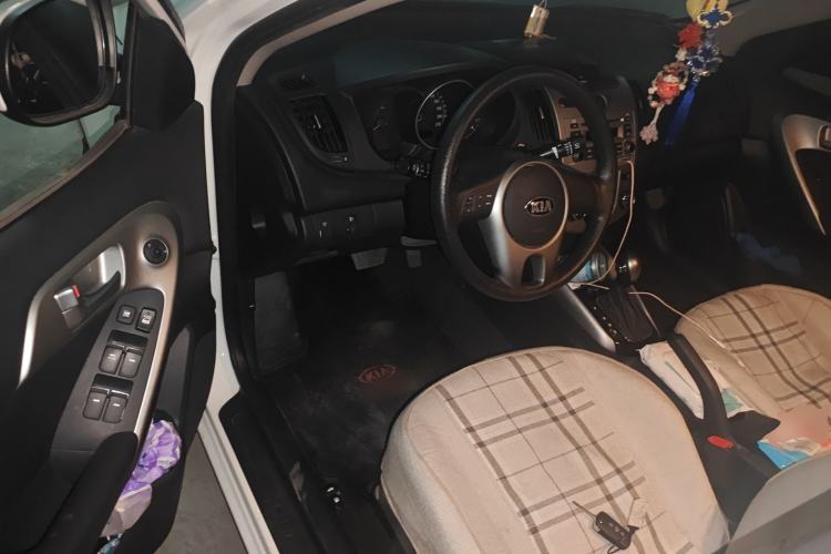 Used Kia Forte 2014 1.6L AT GL Driver Seat