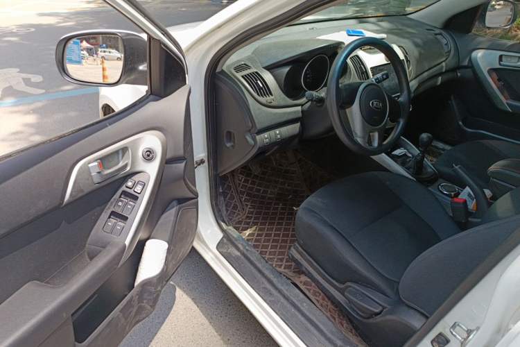 Used Kia Forte 2014 1.6L MT GL Driver Seat