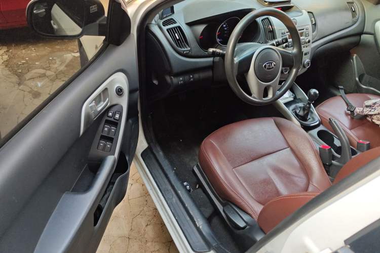 Used Kia Forte 2014 1.6L MT GL Driver Seat