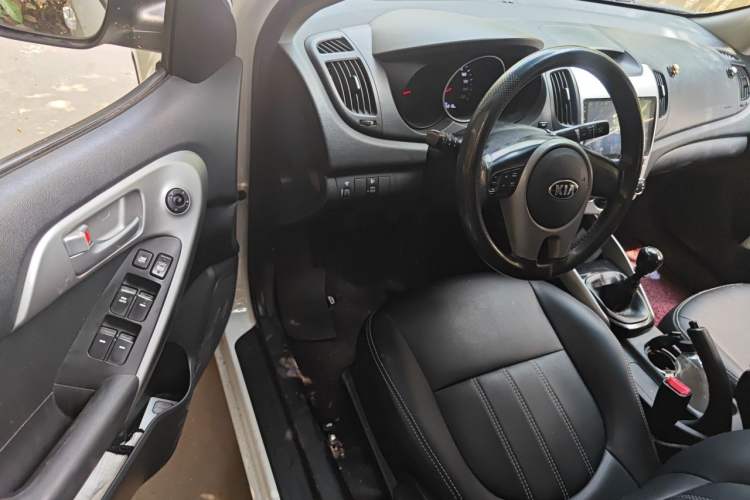 Used Kia Forte 2014 1.6L MT GL Driver Seat