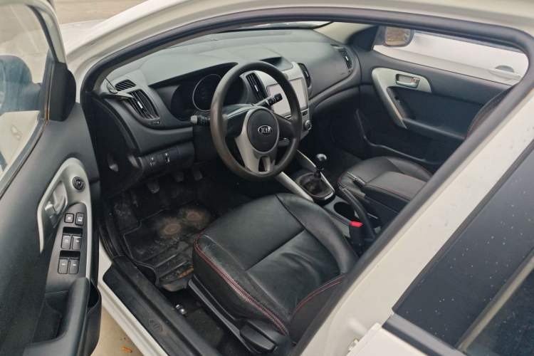 Used Kia Forte 2014 1.6L MT GL Driver Seat