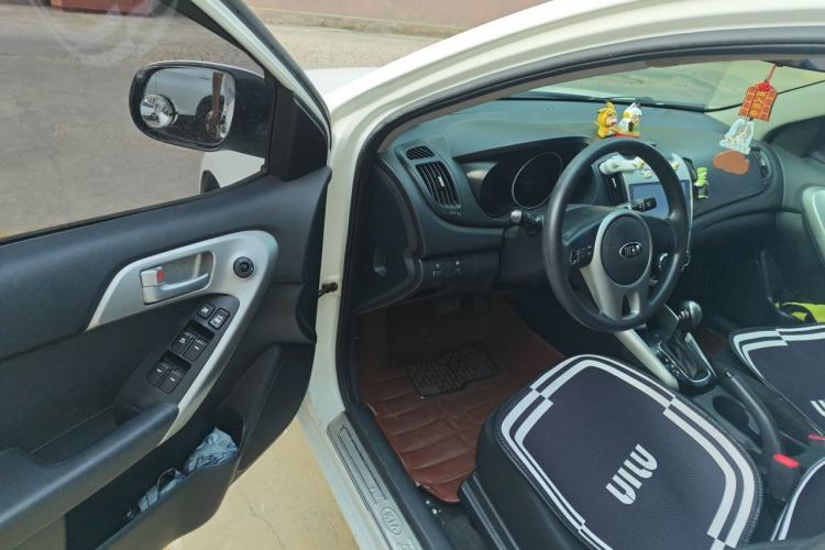 Used Kia Forte 2014 1.6L AT GL Driver Seat