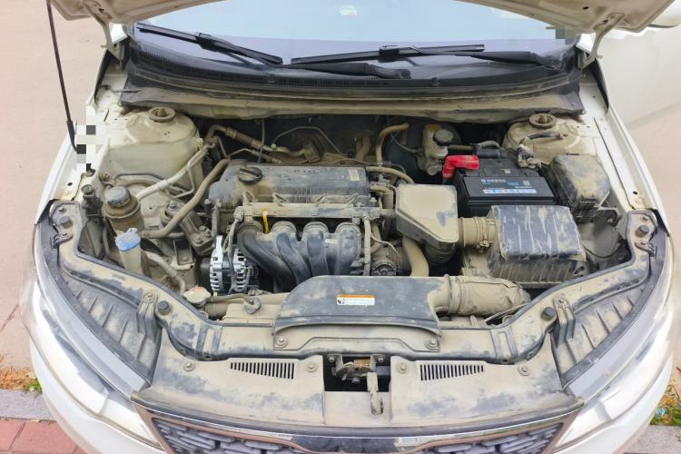 Used Kia Forte 2014 1.6L MT GL Engine Bay
