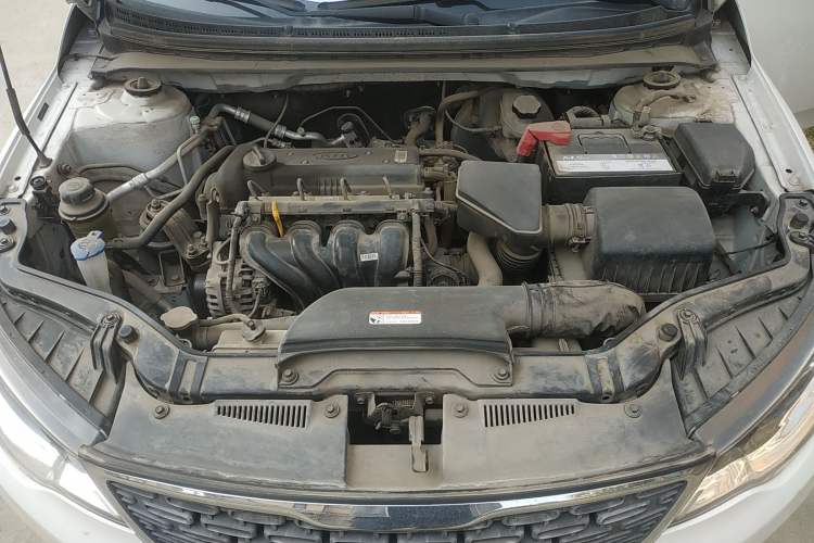 Used Kia Forte 2014 1.6L MT GL Engine Bay