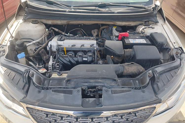 Used Kia Forte 2014 1.6L MT GL Engine Bay