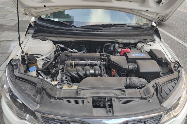 Used Kia Forte 2014 1.6L AT GL Engine Bay