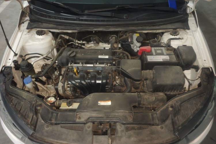 Used Kia Forte 2014 1.6L MT GL Engine Bay