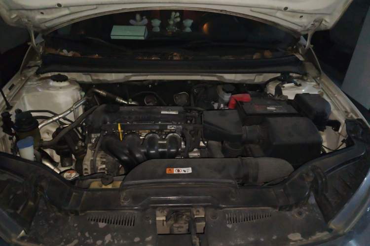 Used Kia Forte 2014 1.6L MT GL Engine Bay