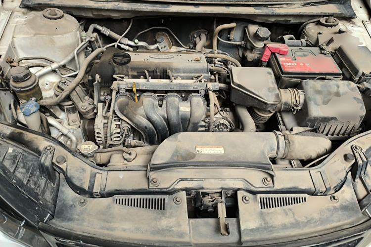 Used Kia Forte 2014 1.6L MT GL Engine Bay
