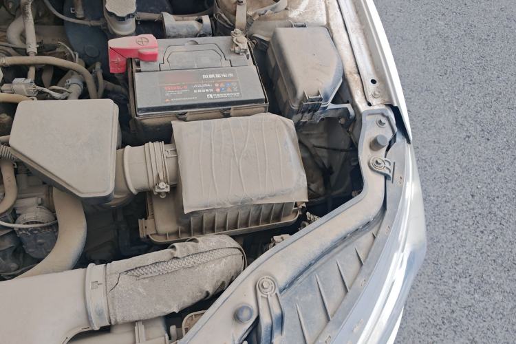 Used Kia Forte 2014 1.6L MT GL Engine Bay Left