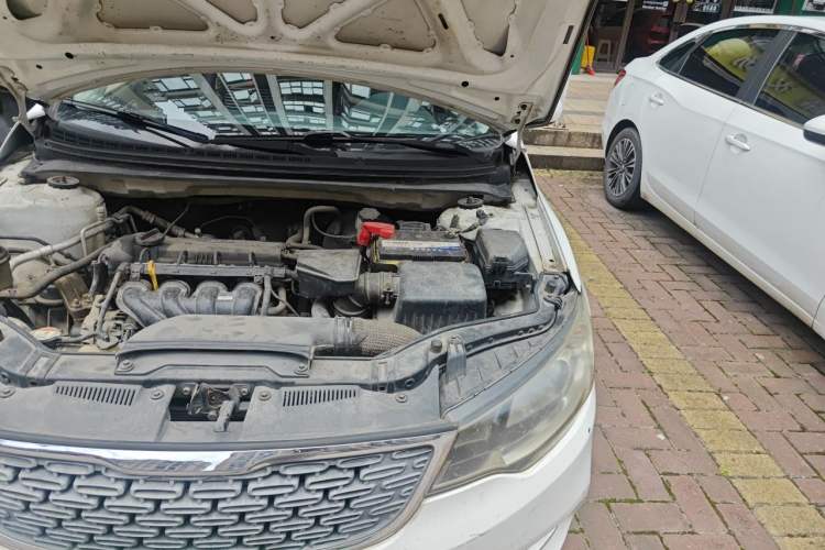Used Kia Forte 2014 1.6L MT GL Engine Bay Left