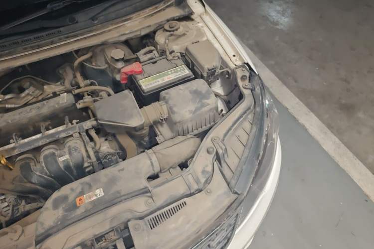 Used Kia Forte 2014 1.6L MT GL Engine Bay Left