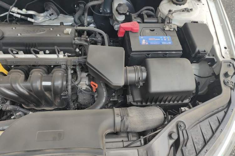 Used Kia Forte 2014 1.6L AT GL Engine Bay Left