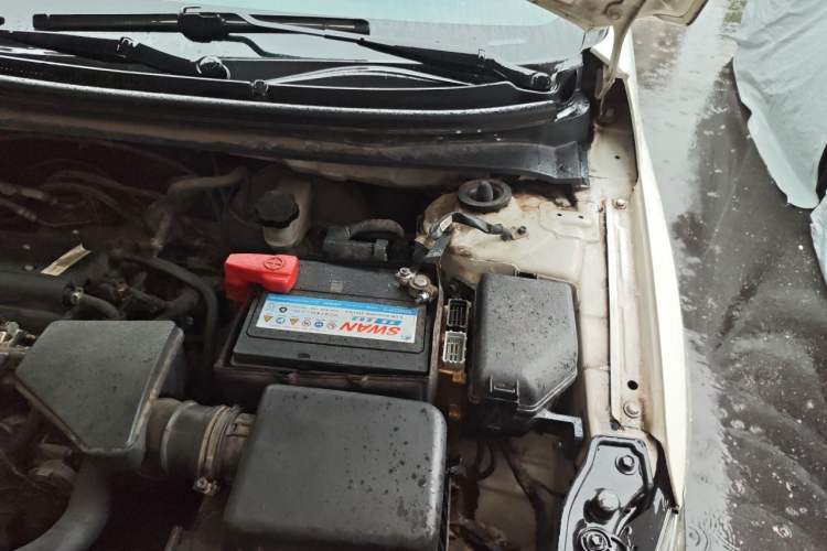 Used Kia Forte 2014 1.6L MT GL Engine Bay Left