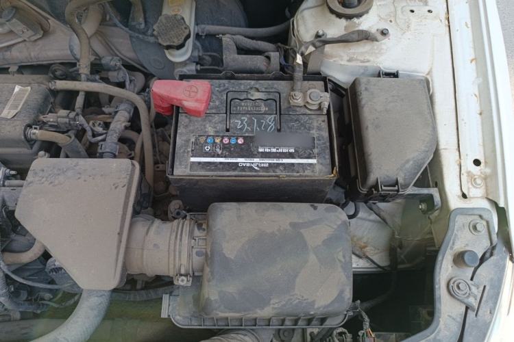 Used Kia Forte 2014 1.6L MT GL Engine Bay Left