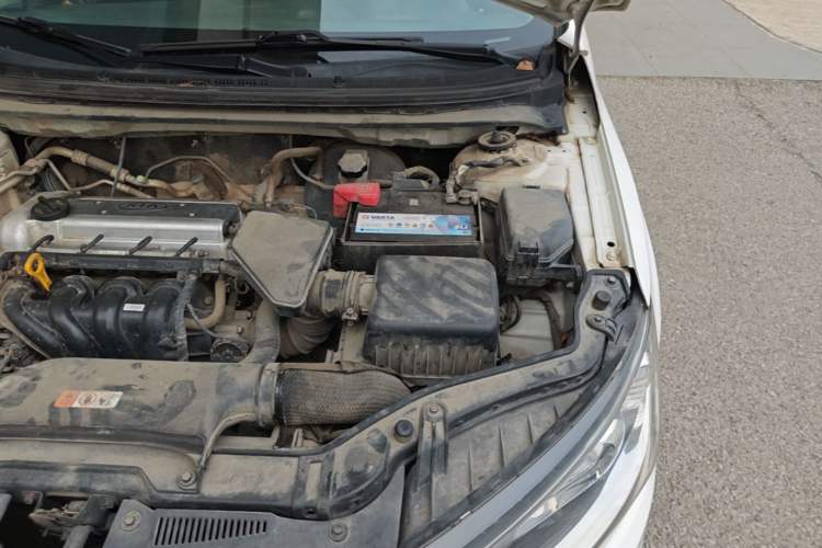 Used Kia Forte 2014 1.6L MT GL Engine Bay Left