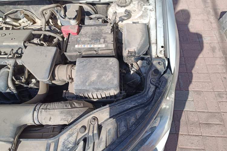 Used Kia Forte 2014 1.6L MT GL Engine Bay Left