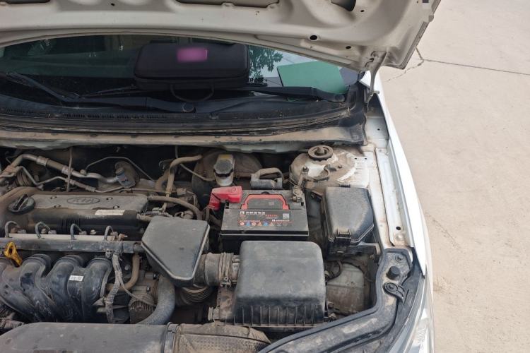 Used Kia Forte 2014 1.6L MT GL Engine Bay Left