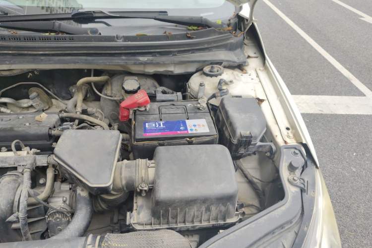 Used Kia Forte 2014 1.6L MT GL Engine Bay Left
